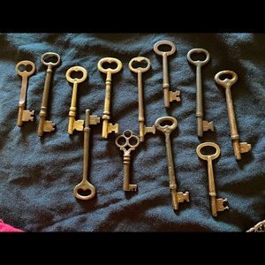 Skeleton keys